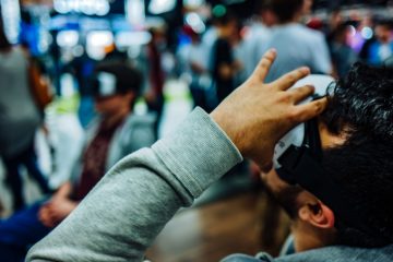 Real Estate, Movies, Retail: VR Is Exploding. The Opportunities for Entrepreneurs are Huge.