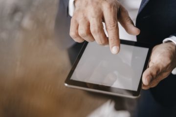 5 Books and Stories to Help Entrepreneurs Focus on What Matters