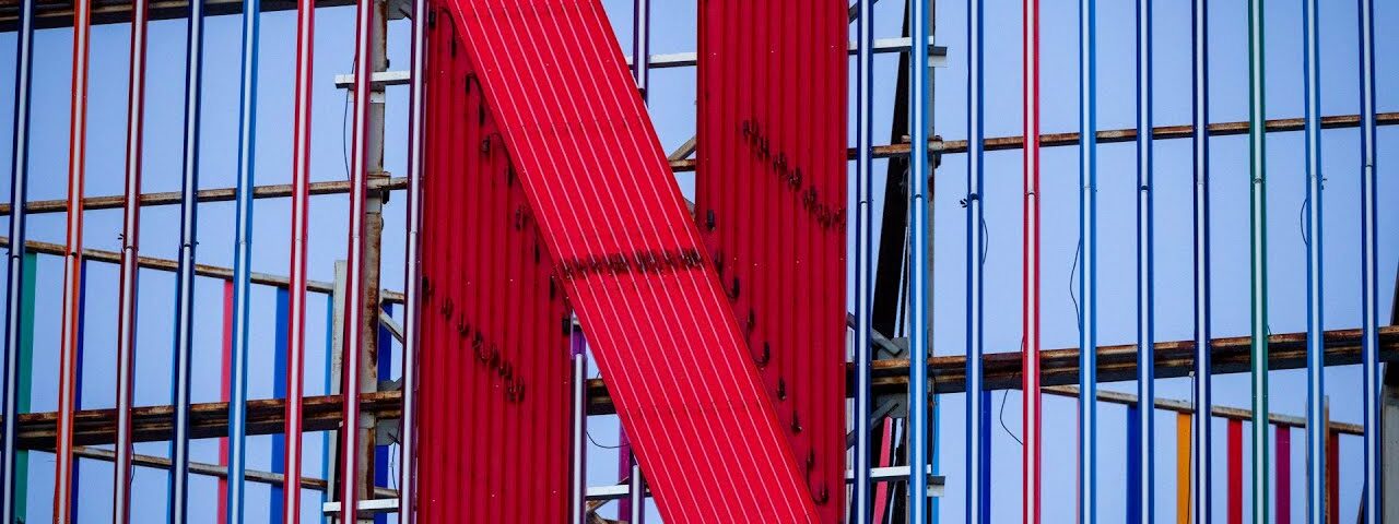 Netflix Breaks From ‘Build, Not Buy’ With Warner Bros. Deal